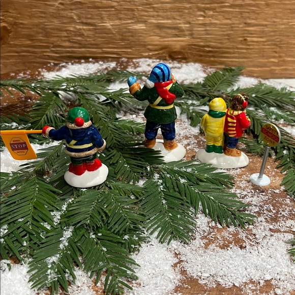 NIB Dept 56 Snow Village Safety Patrol Figurines Set Of 4 Retired And Vintage - Picture 4 of 8